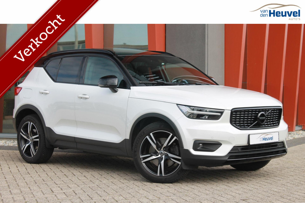 Volvo XC40 T4 Recharge R-Design | Stoelverwarming | Panoramadak | Parkeercamera | Glossy Black | Keyless 46159141-0.jpg | Van den Heuvel Auto's B.V.
