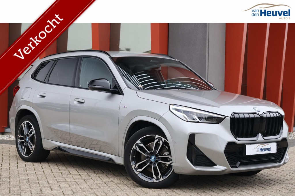 BMW X1 xDrive25e | M-Sport | 19 Inch | Leder | Camera | Stoelverwarming | Navigatie 50187639-0.jpg | Van den Heuvel Auto's B.V.