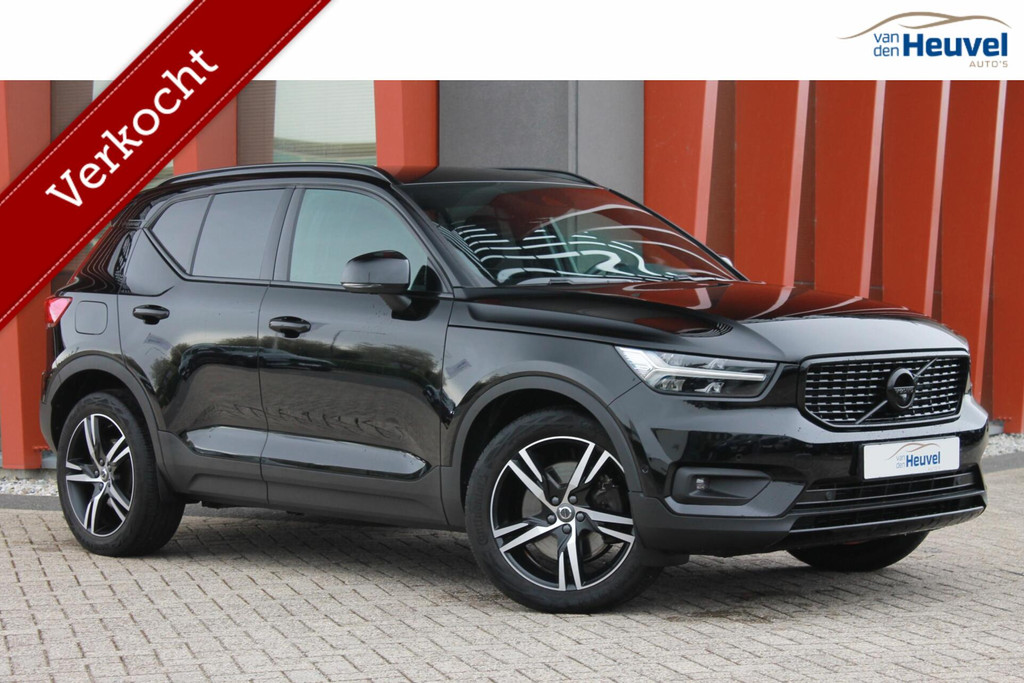 Volvo XC40 T5 Recharge R-Design | Pilot Assist | BLIS | Stoelverwarming | 360° Camera | Trekhaak | H/K | Glossy Black | Keyless 51366182-0.jpg | Van den Heuvel Auto's B.V.
